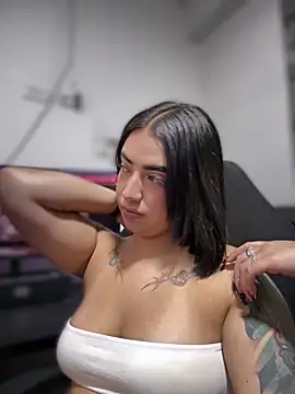 Scarlett-LS online show from November 2025 03:21:02 AM