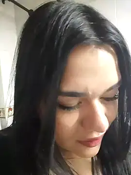 Snapshot of nikki_grey chatting on October 2025 04:03:01 AM nikki grey online show from October 2025 04:03:01 AM
