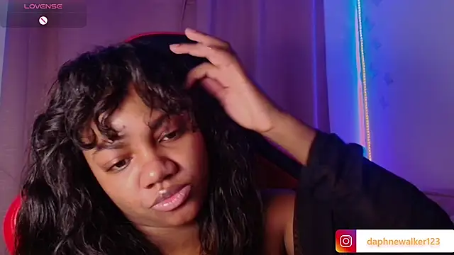 Daphnewalker   online show from February 2026 12:02:02 PM