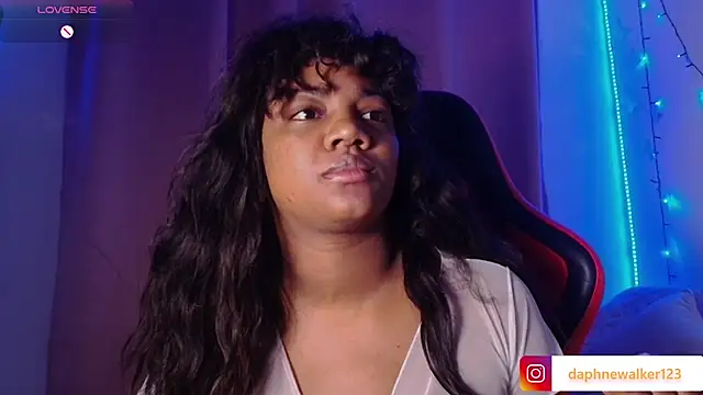 Daphnewalker   online show from January 2026 11:17:02 AM