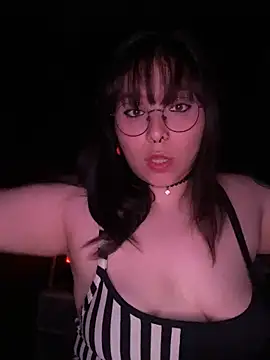 Snapshot of Solo_yoss chatting on October 2025 06:23:01 AM Solo yoss online show from October 2025 06:23:01 AM