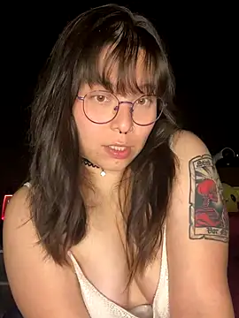 Snapshot of Solo_yoss chatting on October 2025 06:21:01 AM Solo yoss online show from October 2025 06:21:01 AM