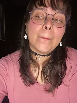 Snapshot of Solo_yoss chatting on September 2025 06:20:01 AM Solo yoss online show from September 2025 06:20:01 AM