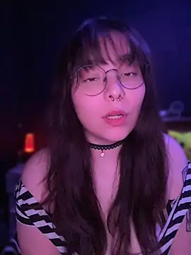 Solo yoss online show from April 2026 06:32:02 AM