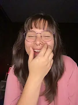 Snapshot of Solo_yoss chatting on November 2025 06:14:01 AM Solo yoss online show from November 2025 06:14:01 AM