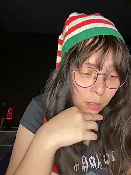 Snapshot of Solo_yoss chatting on December 2025 06:56:02 AM Solo yoss online show from December 2025 06:56:02 AM