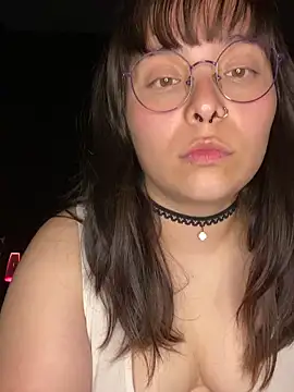 Snapshot of Solo_yoss chatting on September 2025 06:19:01 AM Solo yoss online show from September 2025 06:19:01 AM