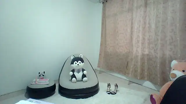 Snapshot of Hanna_latinaa chatting on March 2025 11:11:02 PM Hanna latinaa online show from March 2025 11:11:02 PM