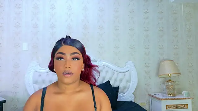 TianahGlow online show from October 2025 08:43:02 PM