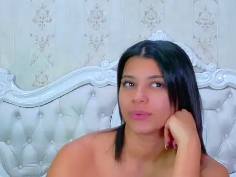 TianahGlow online show from October 2025 12:35:01 PM