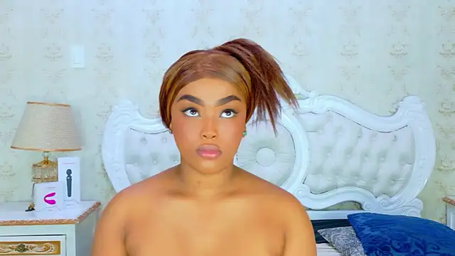 TianahGlow online show from December 2025 09:14:01 PM