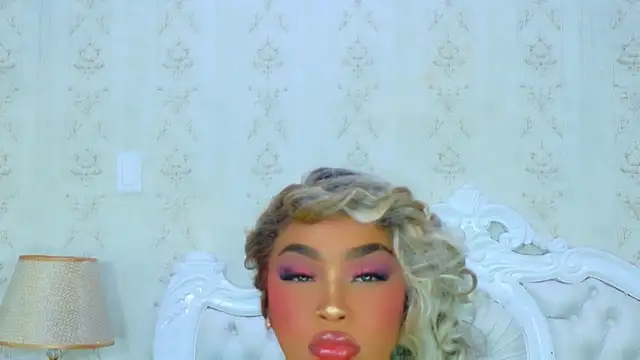 TianahGlow online show from February 2026 06:41:02 PM