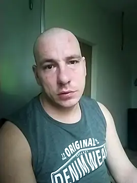 jarous32- online show from February 2025 06:17:02 AM