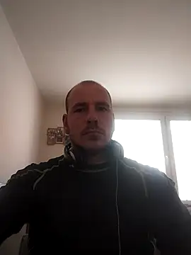 jarous32- online show from February 2025 02:22:02 PM