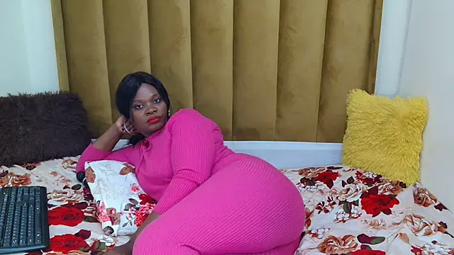 Snapshot of BigbootyliciousXXX chatting on October 2025 06:42:01 PM BigbootyliciousXXX online show from October 2025 06:42:01 PM