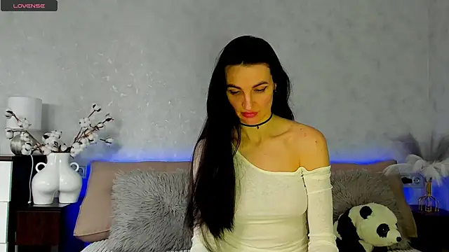 Tina Mart online show from February 2026 12:05:02 PM