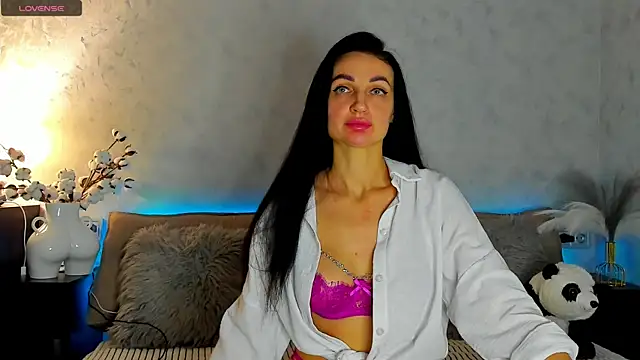 Tina Mart online show from November 2025 08:02:01 PM