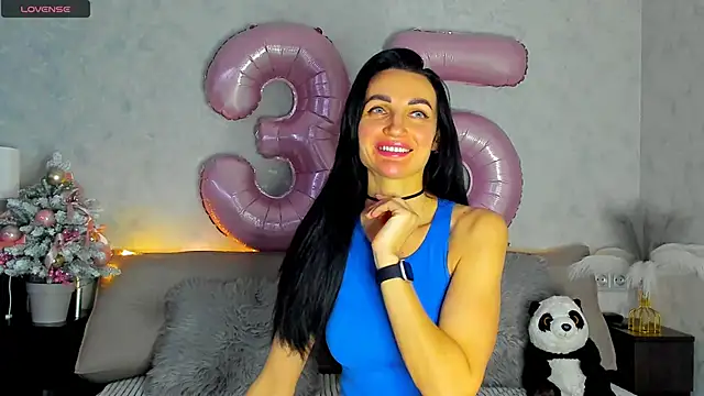 Tina Mart online show from December 2025 12:15:02 PM