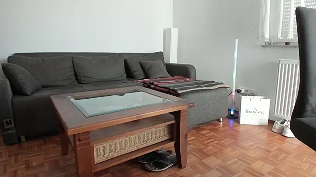 molicaremolicare online show from November 2025 08:52:02 AM