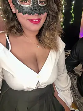 WifyHubby 38 online show from March 2025 06:47:01 PM