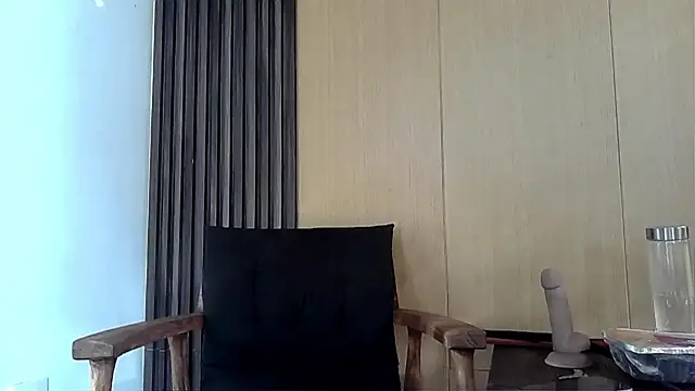 Snapshot of DivineRoza chatting on July 2026 08:03:01 AM DivineRoza online show from July 2026 08:03:01 AM