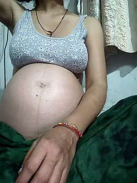 Snapshot of lovely----bhabhi chatting on March 2026 11:22:02 PM lovely----bhabhi online show from March 2026 11:22:02 PM