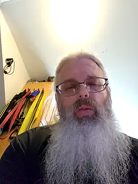 Snapshot of HardSteele97 chatting on October 2025 09:04:02 PM HardSteele97 online show from October 2025 09:04:02 PM