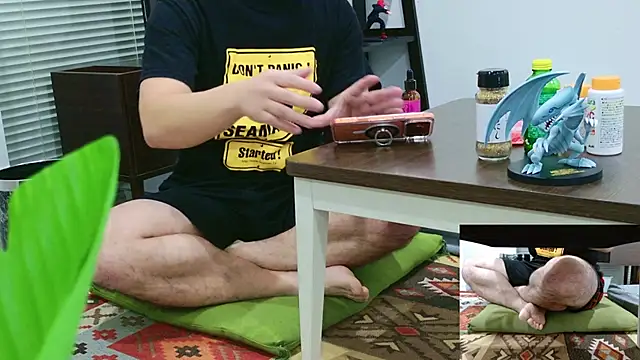 YARASERO-kun online show from November 2025 08:07:02 AM