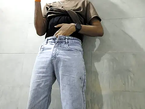 Lustyluckyy online show from April 2026 07:53:01 PM