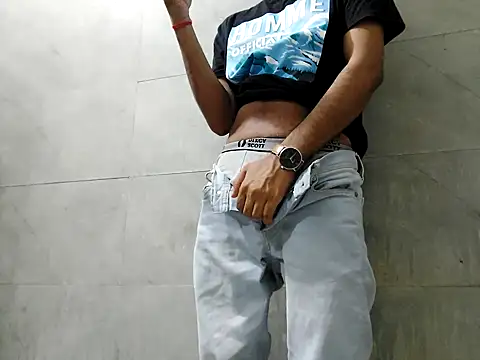 Lustyluckyy online show from October 2025 07:15:02 PM