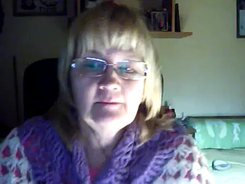 Snapshot of Violet5364 chatting on February 2025 07:13:01 PM Violet5364 online show from February 2025 07:13:01 PM