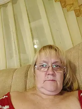 Snapshot of Violet5364 chatting on December 2025 09:08:02 PM Violet5364 online show from December 2025 09:08:02 PM