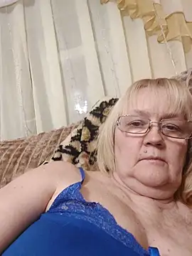 Snapshot of Violet5364 chatting on January 2026 09:22:01 PM Violet5364 online show from January 2026 09:22:01 PM