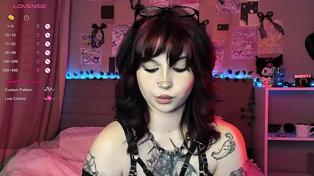 marynixoxo online show from March 2026 05:07:01 PM