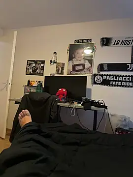 Sex-10-10 online show from November 2025 12:41:01 PM