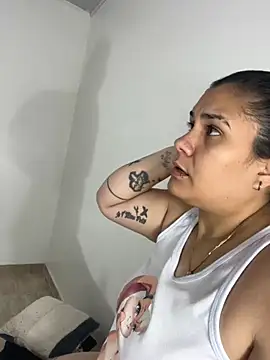 Ari Fist  online show from October 2025 02:25:02 PM