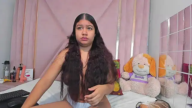 Snapshot of EvansDarling chatting on November 2025 11:54:02 AM EvansDarling online show from November 2025 11:54:02 AM