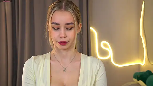  Spring Day  online show from October 2025 08:26:01 AM