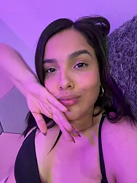 Lana Pearce online show from February 2025 03:32:02 PM