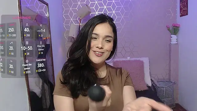 Lana Pearce online show from October 2025 09:04:01 PM