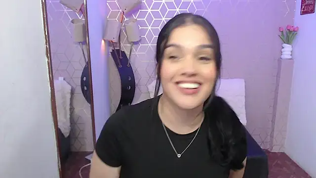 Lana Pearce online show from November 2025 10:24:01 PM