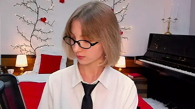 dej4vue online show from March 2025 08:40:02 PM