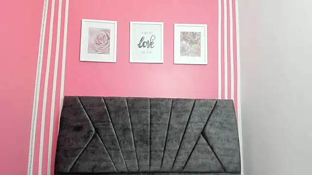 Amelia Royer online show from March 2025 04:13:02 PM