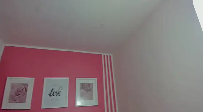 Amelia Royer online show from February 2025 12:17:02 PM