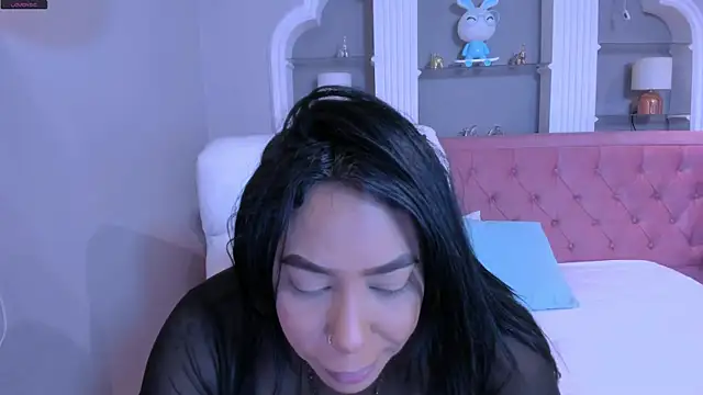 Snapshot of emma_purple_ chatting on February 2025 12:16:02 PM emma purple online show from February 2025 12:16:02 PM
