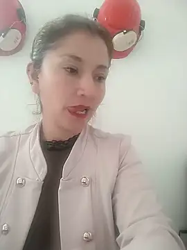 Snapshot of Cielo_carpentier69 chatting on May 2026 05:21:02 PM Cielo carpentier69 online show from May 2026 05:21:02 PM