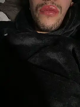 Snapshot of yaxxx03 chatting on December 2025 07:02:02 PM yaxxx03 online show from December 2025 07:02:02 PM