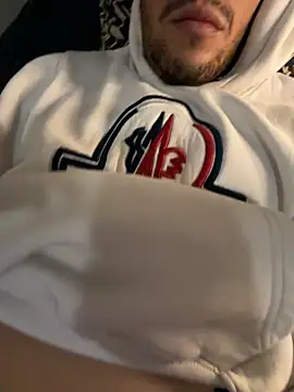 Snapshot of yaxxx03 chatting on October 2025 09:04:02 PM yaxxx03 online show from October 2025 09:04:02 PM