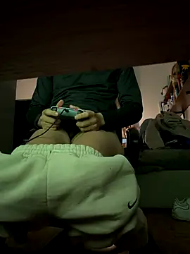 Snapshot of yaxxx03 chatting on November 2025 08:34:02 PM yaxxx03 online show from November 2025 08:34:02 PM