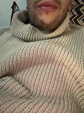 Snapshot of yaxxx03 chatting on November 2025 07:40:01 PM yaxxx03 online show from November 2025 07:40:01 PM